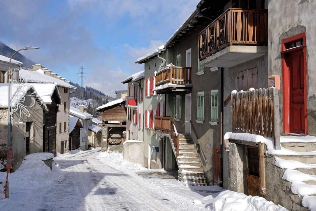Les Nis Apartamento Bourg-Saint-Pierre Exterior foto